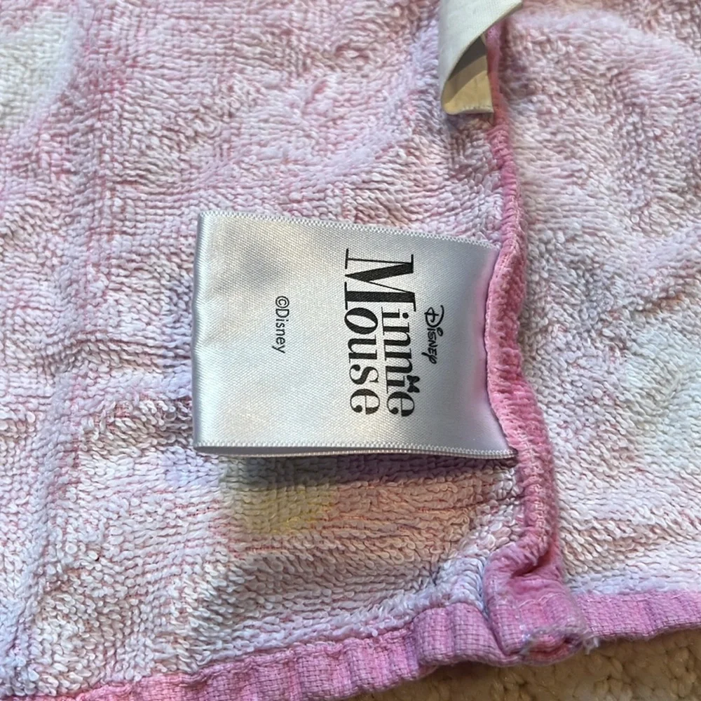 Disney Minnie Mouse hooded toddler towel